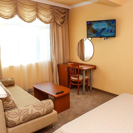 Hotel Bulgaria Kŭrdzhali Buitenkant foto