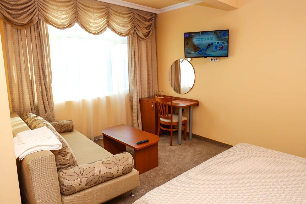 Hotel Bulgaria Kŭrdzhali Buitenkant foto