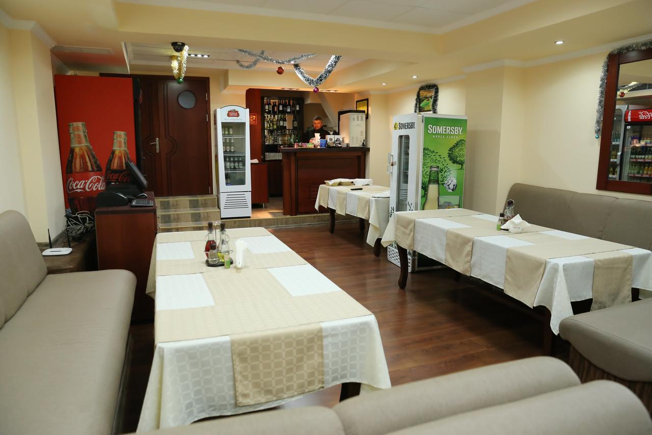 Hotel Bulgaria Kŭrdzhali Buitenkant foto