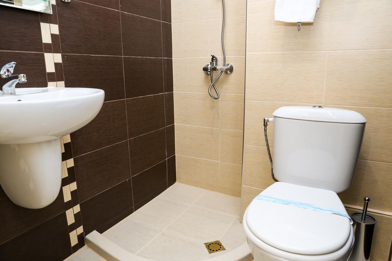 Hotel Bulgaria Kŭrdzhali Buitenkant foto